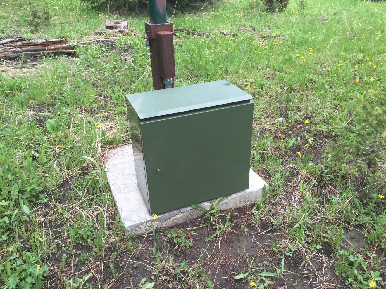 Early Warning System Controller