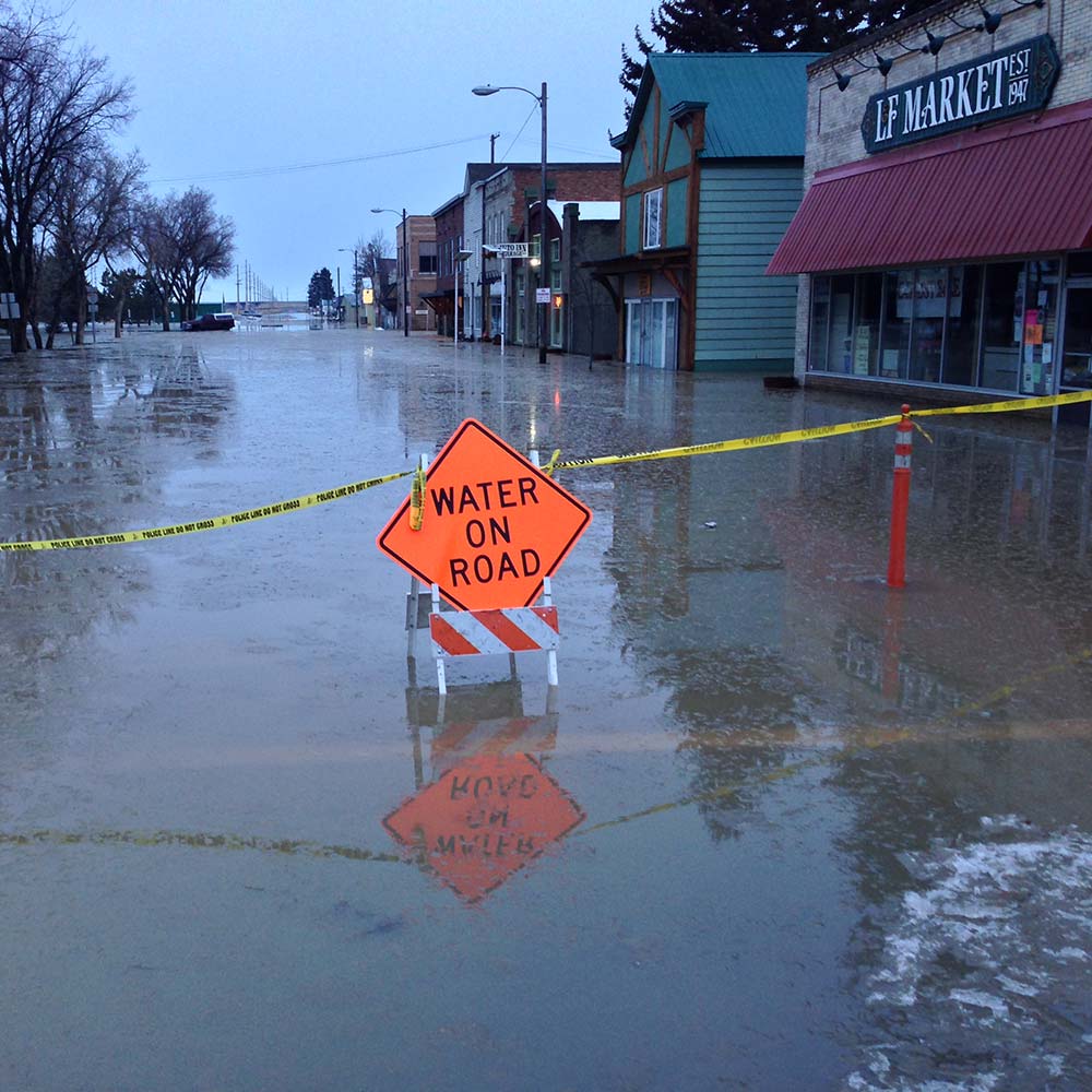 Main street in Manhattan flooding